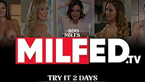 Stepmom comel perlu urut, boleh tolong dia relax malam ni?