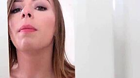 Mlada amaterka intenzivno jaše u POV-u