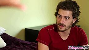 Alison Star가 Xander Corvus와 찢어진 란제리에서 강렬하게 박혀 속아