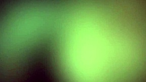 Vi a mi flaco amigo viejo follar con una amante en la cabaña swing