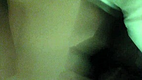 היי, מצצי את הזין הזה כמו מקצוענית