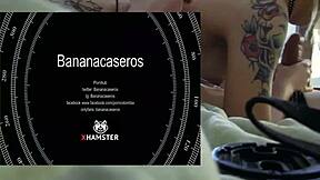 Δεκαοχτώχρονη 18+ ξανθιά παρθένα γαμάται σε στάση σκύλου