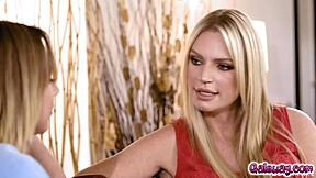 Chica De 18+ Gabbie Carter Come Coño Con La Mayor Rachael Cavalli