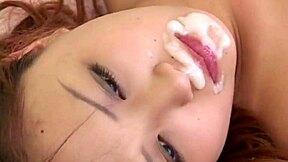 जापानी टीन 18+ के साथ थ्रीसम एक्शन वाइल्ड हो जाता है