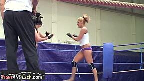 Euro lesbiska tjejer krockar hårt i boxningsring! Vem vinner?