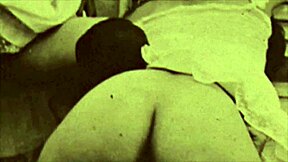 confira dois séculos de pornô vintage com bocetas peludas e boquetes! 😍