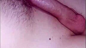 Redhot Fox ให้บริการดูดควยสุดบ้าด้วยท่าอ่อนโยนเซ็กซี่ ทักษะฉ่ำๆ ของเธอทำให้ควยใหญ่เสร็จสุดเหวี่ยง!