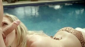 Morena experimentada da paja erótica y mamada, llevando a corrida intensa