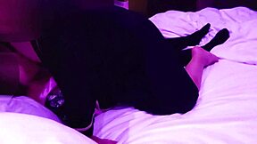 Amaterski par u kimono kozumu ima intenzivan seks sa handjobem na kraju