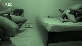 Miksi minun kurvitettu vaimoni pettää rakastajansa kanssa kun mä runkkaan?