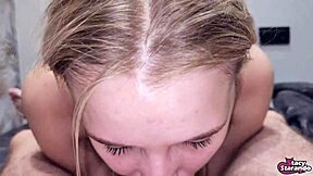 Ο αδερφός μου με προκάλεσε να κάνω deepthroat στο τεράστιο πουλί του και το έκανα