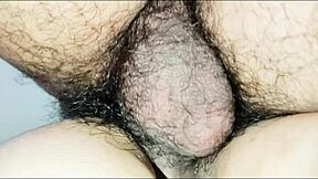 Čutiš tistega ogromnega kurca globoko v sebi?