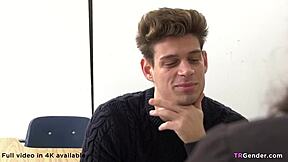 Сексуальная транссексуалка учительница Ариэль Демюр жестко трахает возбужденного парня в классе. Без тормозов!