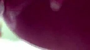 Hun siger, jeg kommer før anal legetøj med legetøj