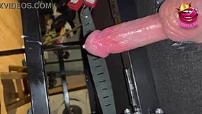 Hé, nézd ezt a vad fejés asztal maraton tönkretett orgazmusokkal!