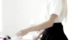 ทวารหนักไม่นับหรอกใช่มั้ย? โคลอี้ ฟอสเตอร์รับลึกในก้นสาวบลอนด์วัย 18+ จากนายแก่โดม