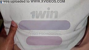 jej, učiteljica povleče učenca v stranišče za sesanje in jebanje! 😜