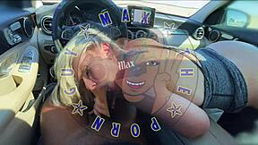 Pips3e3 Sydney me naredi, da izstrelim ogromen load v usta v stopnišču