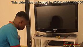 زوجة جائعة خام تنيك كهربائي بزب أسود كبير هاردكور