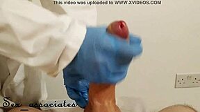 นักบำบัดความงามได้เงินจากแฮนด์จอบหลังแว็กซ์