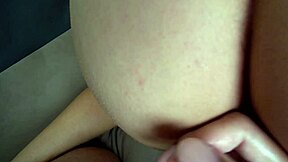 Neverjetno! Latinke prvič vzamejo ogromen črn kurac v rit