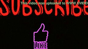 小18+继女的紧致阴户艰难应对继父的巨大12英寸鸡巴。听她尖叫求饶。