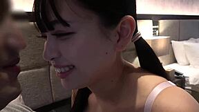 生徒たちが担任の先生にワイルド送別旅行を投げかける！初めてだ！