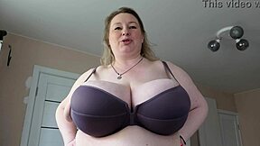 Reagan Foxx viser stedsøn hvordan man rider hårdt og lindrer stress