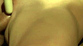 สาวสวยหน้าอกใหญ่ยอมจำนนโดนมัดแล้วโดนเย็ดแรงในกลุ่ม