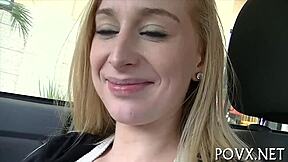 Jsem tak nadržený, buším do těsné píči 18+ teenagerky v drsném POV