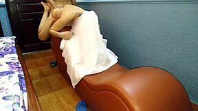 Vietnamlı Güzellik Hai Duong'da Oyuncuyla Büyük Sik Seksine Kavuşuyor