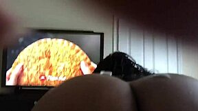 फोन पर दोस्त से रोजमर्रा की बातें