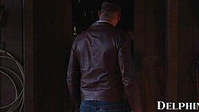 Babes Penyihir Goda Batang Monster Pemburu Dalam Adegan Kumpulan Doggystyle