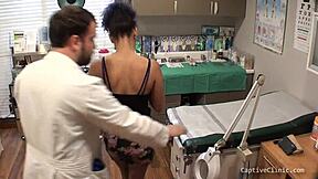 Uskotko, tämä latinalainen huijattiin lääkärin toimesta Floridan klinikalla?