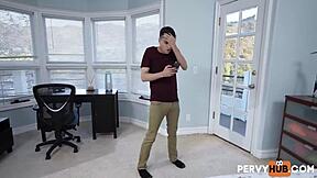 Bienvenue dans tes plans du Nouvel An avec Ricky Spanish et Dee Williams