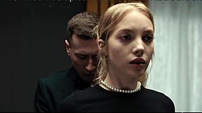 Zaman dondurma fetişi, derlemede sıcak kızlar sikiliyor