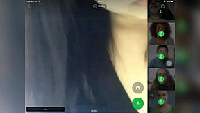 Teen Indonesia 18+ Tunjuk Tetek Besar dalam Paparan Berani. Gerakannya Yang Berani Terkejut Semua.