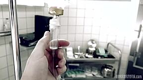 Horrorporn - Roswell OVNI: Chicas cosplay atadas en BDSM hardcore fetichista alienígena