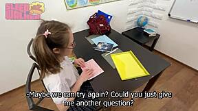 Bakire Küçük Genç Kız Dev Sikle İçine Boşaltıldı