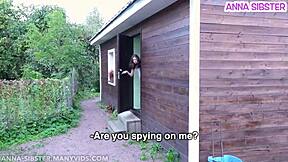 Cerita pertemuan pertama dengan jiran.