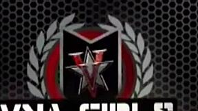 Chef Vicky Vette får dildo knullad av het sekreterare Ivy Secret.