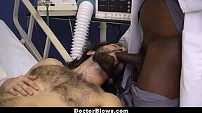 Nevlastný brat sa pripája k veľkému bratovi v lekárskej liečbe trojčlenka