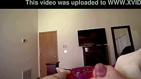 Хей, бързо! Присъедини се към Helena Price преди татко да ни хване!