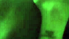 Zloži jo za globoko potapljanje z velikim črnim kurcem