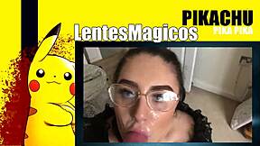 Gordita con occhiali mi fa una pompa e ingoia tutta la sborra