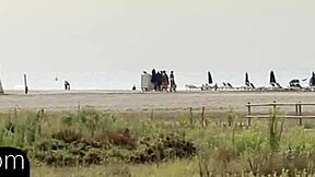 בייבי אירופית מקבלת זיון מבי.בי.סי באורגיה 😍