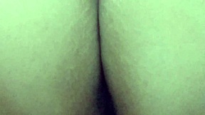 Milf de coño grande folla dildo y polla con aficionados cachondos