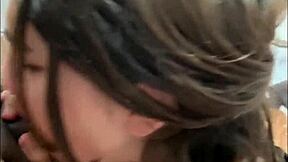 ディープスロートでベロベロフェラ、窒息プレイ付き