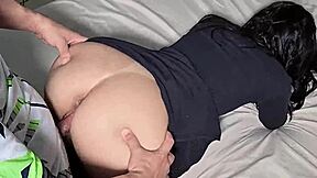 Mangio la figa di mia sorellastra dopo il funerale in cowgirl orgasmico fatto in casa