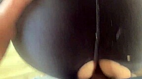 嘿，想看我的户外乐子吗？自然性爱最爽！